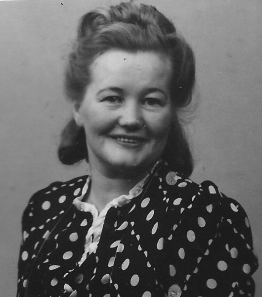 Ester Jacobsson.jpg